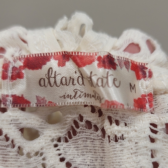 FURLOUGH SALE NWT Altar'd State Bralette - M - Picture 7 of 8